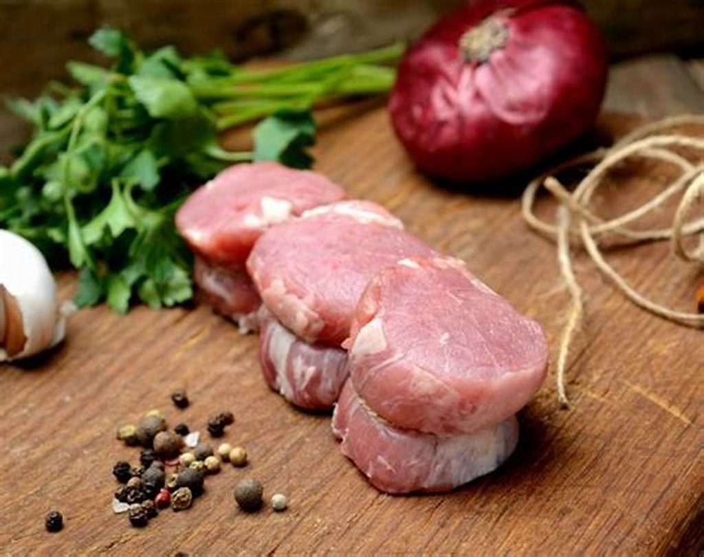 [DUTCH_VEAL_MILK_FED_TENDERLOIN_FILET_MIGNON] Dutch Veal Milk Fed Tenderloin, Filet Mignon
